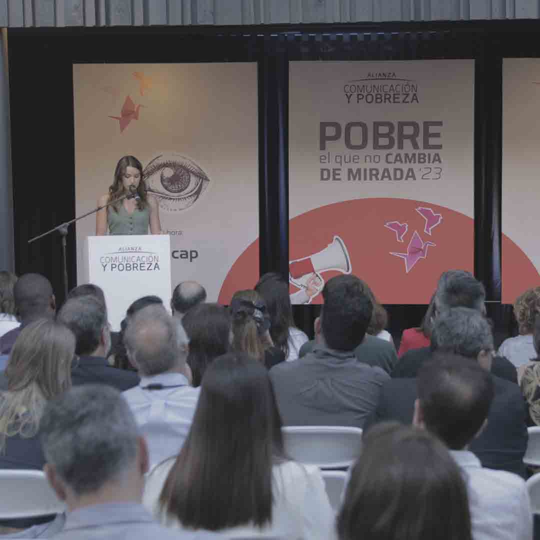 Fundación Basepública NIÑOS DE QUIÉN EL PODCAST GANADOR DEL PREMIO